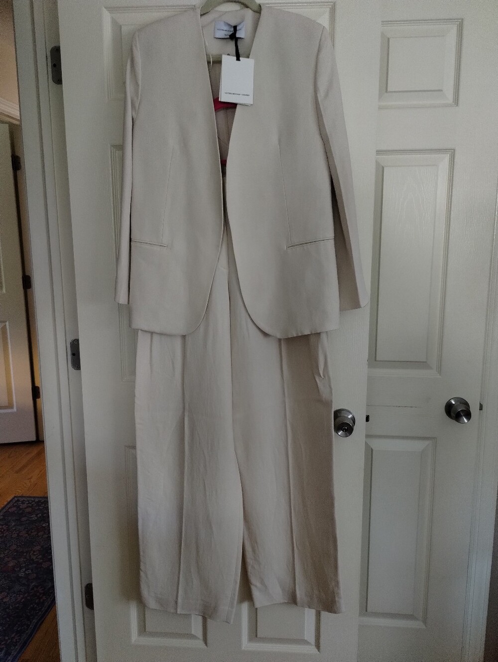 Victoria Beckham Mango Cream Wide-Leg Trousers and Blazer Set - Picture 2 of 11